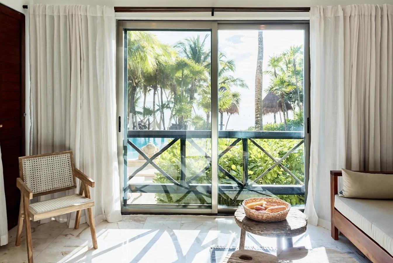 Villa Shadows Of The Wind Soliman Bay Balcheil
